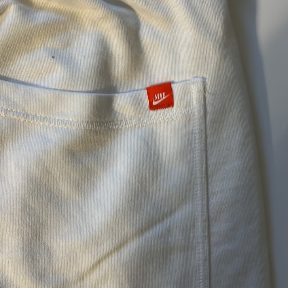 Men’s Nike shorts - Picture 5 of 6